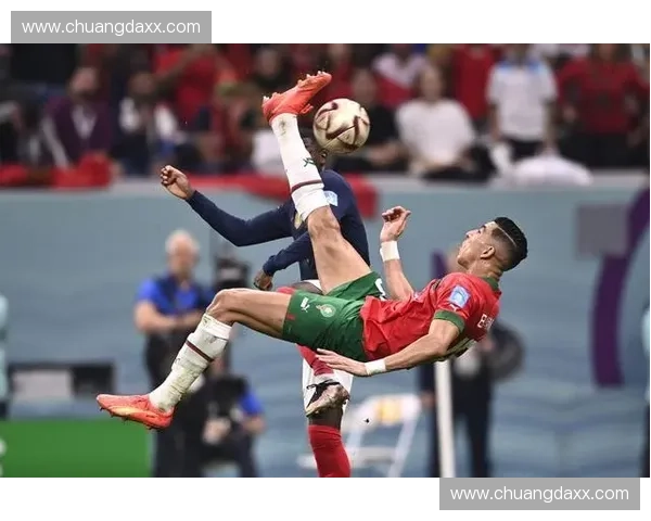 精彩瞬间回顾：世界杯赛事高光镜头全程回放集锦